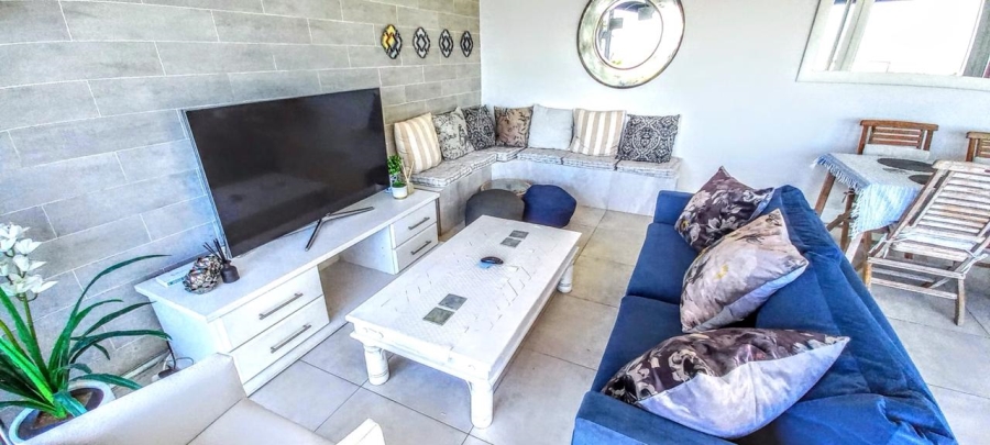 To Let 2 Bedroom Property for Rent in Bakoven Western Cape